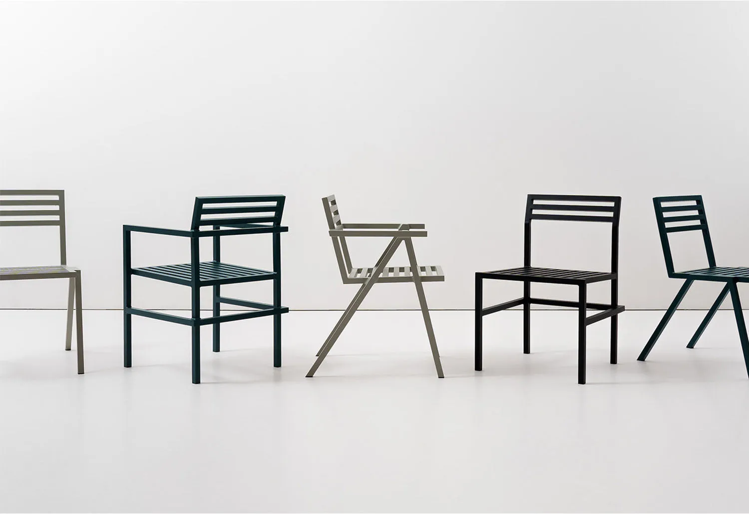 19 Outdoors Dining Armchair