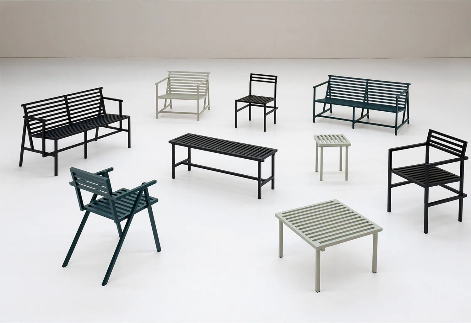 19 Outdoors Dining Armchair