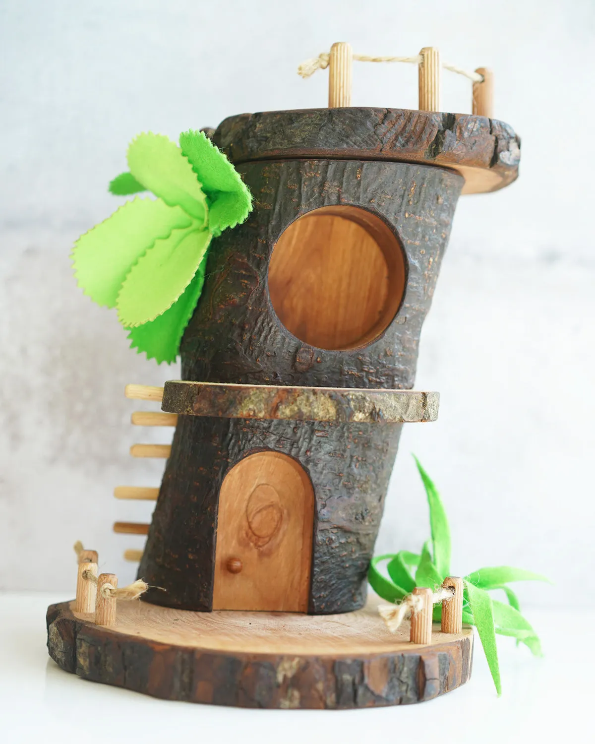 Magic Wood Tree Cave