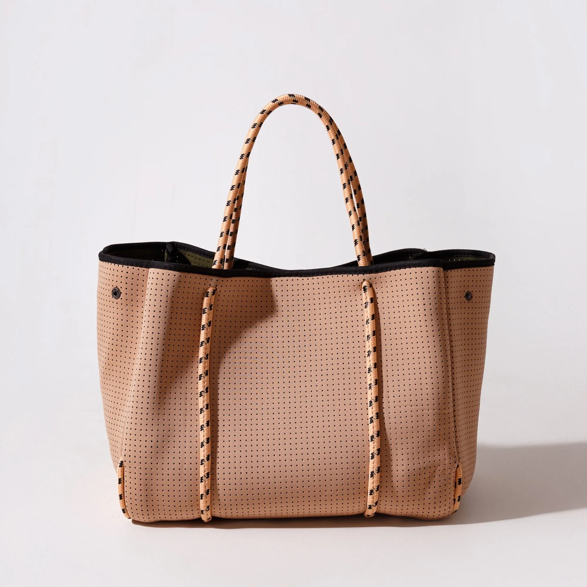 TAN SET: EVERYDAY TOTE   OVERSIZED WRISTLET POUCH   ESSENTIAL POUCH   MAKEUP POUCH SET   PASSPORT WALLET   PHONE BAG